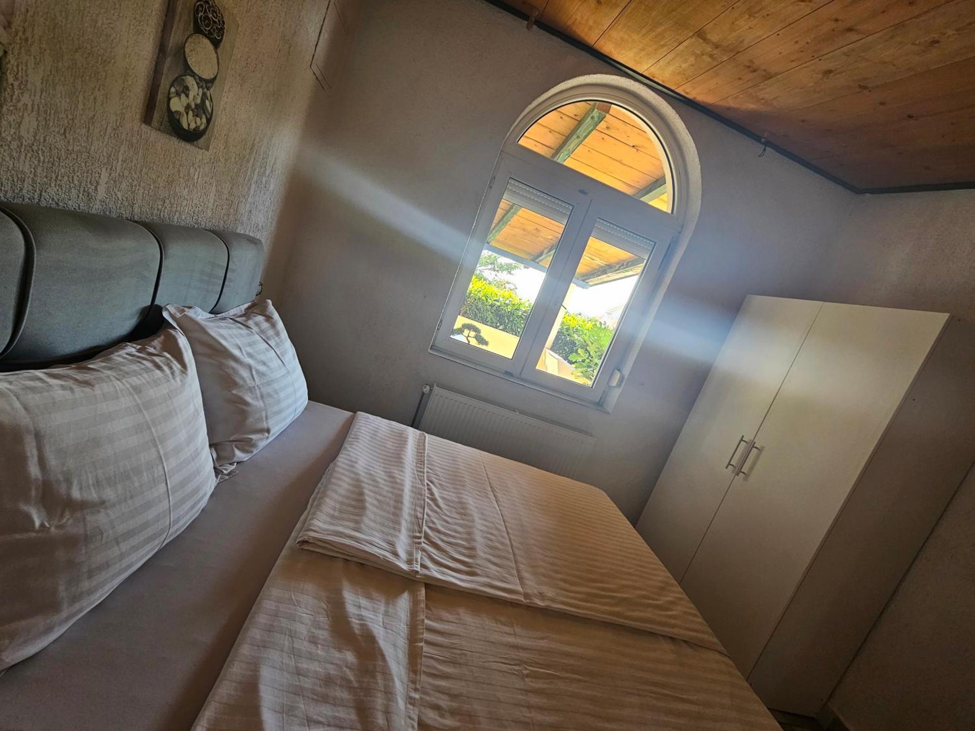 Apartmani Sanja Klenovica Exteriör bild